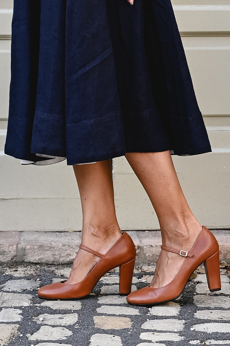 Bravina | Comfortable Sandals with Strap