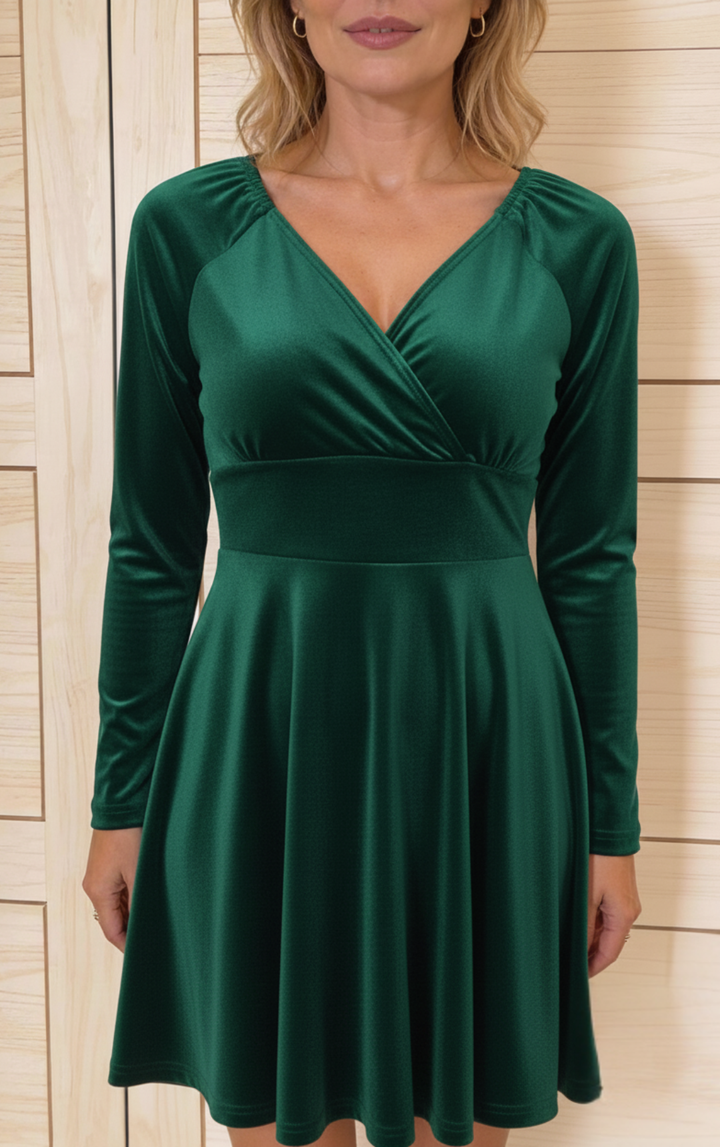 Lillia | Velvet Dress Northern Elegance