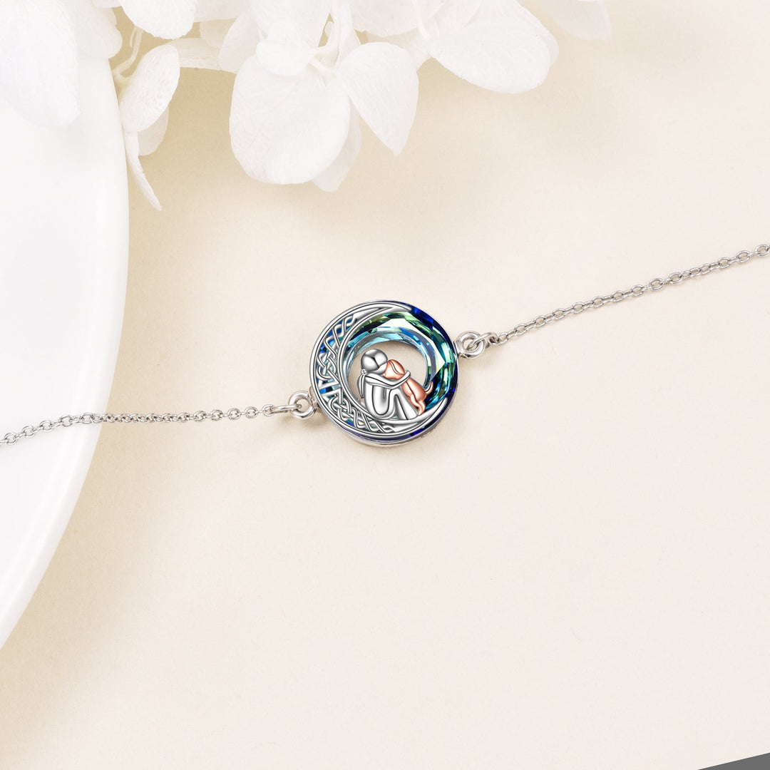Adjustable bracelet with a dog-shaped charm made of sterling silver