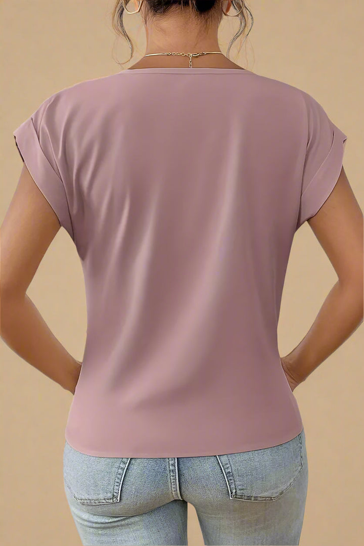 Freja | Elegant blouse with details