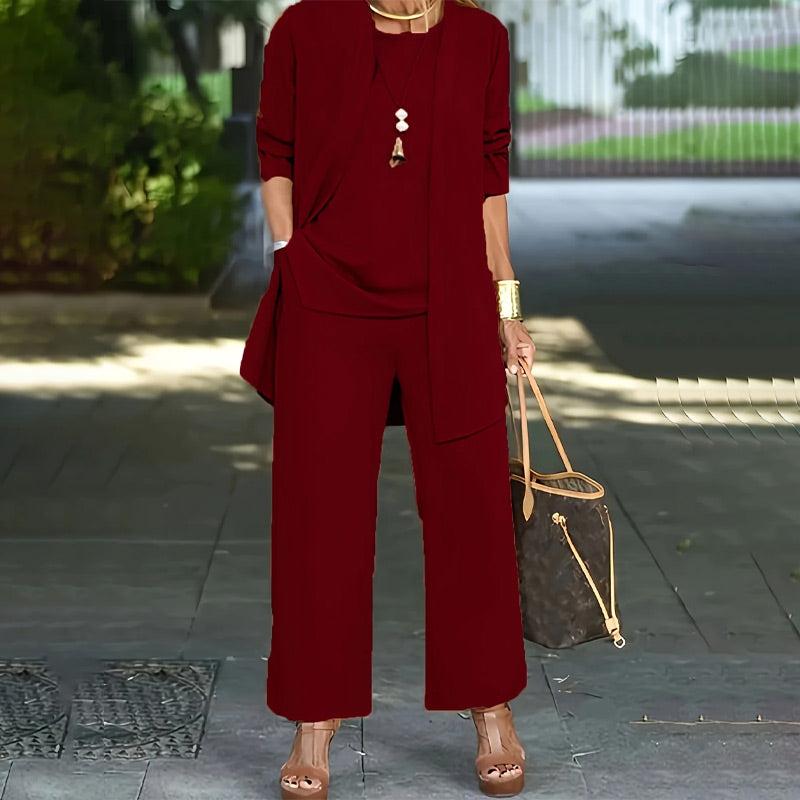 Caroline I Elegant women's 3-piece loose-fitting set
