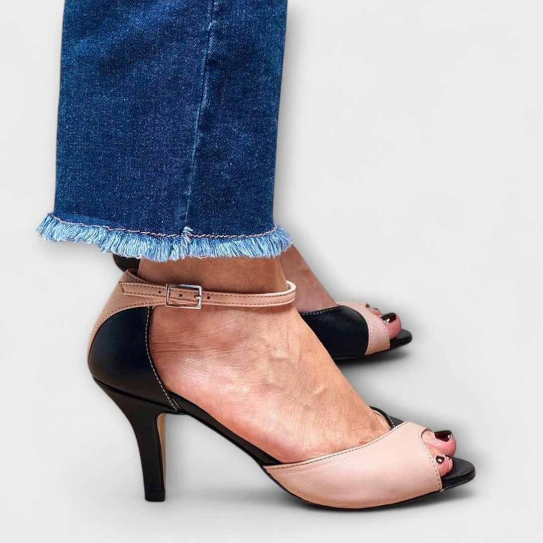 Noirella | Elegant décolleté with strap