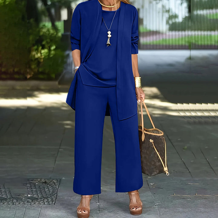 Caroline I Elegant women's 3-piece loose-fitting set