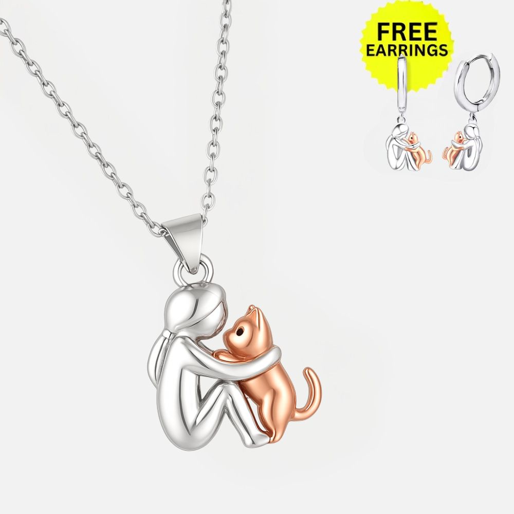 Naszyjnik z zawieszką Cat Hug i darmowe kolczyki – Oferta limitowana
