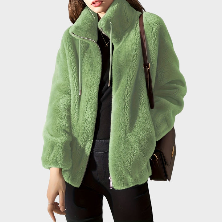 Avelora - Comfortable Zip-Up Hoodie