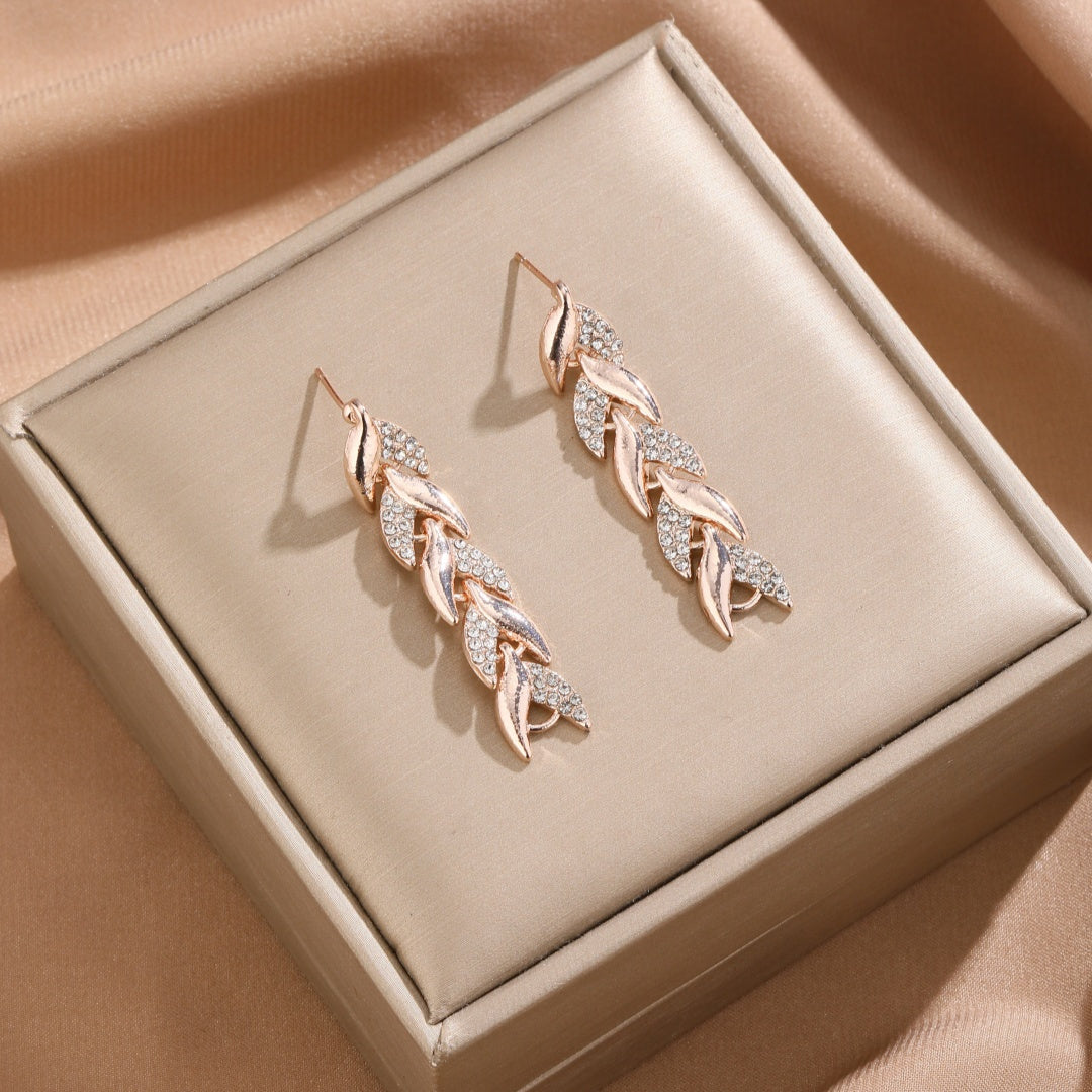 Elegancki zestaw z kryształkami Glass Rhinestone Fish Tail – naszyjnik z kolczykami