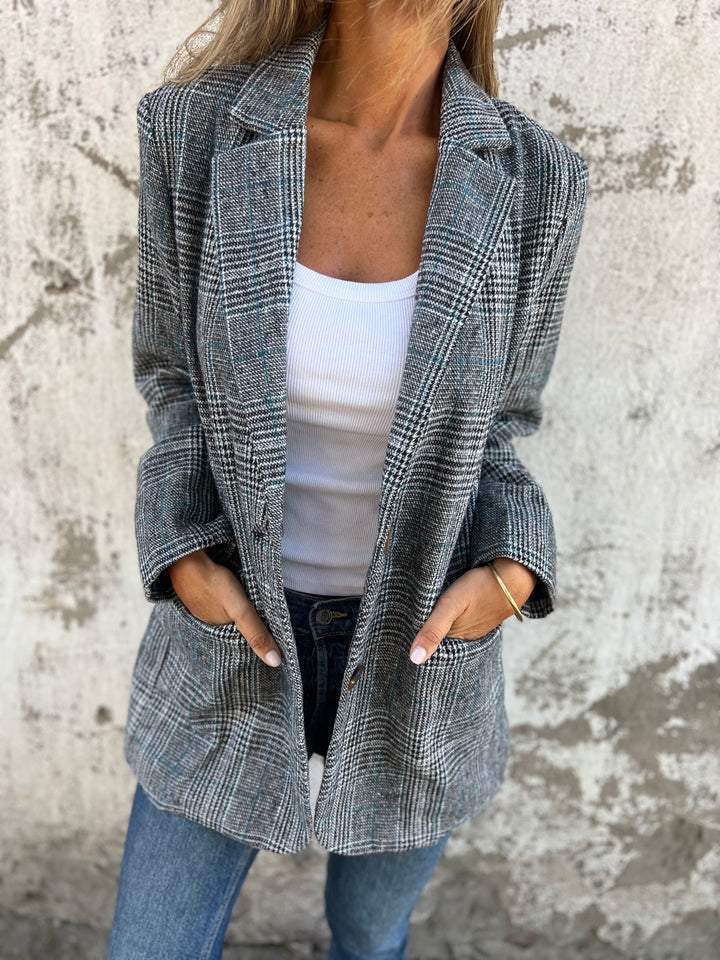 Carolina I Casual plaid blazer with lapels