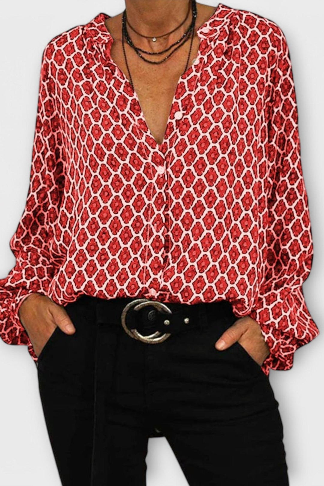 Beatriz - Stylish shirt with V-neck