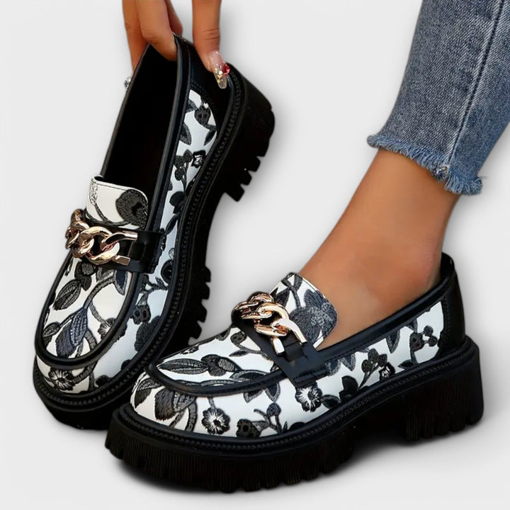 Amira | Retro Loafers with Floral Pattern