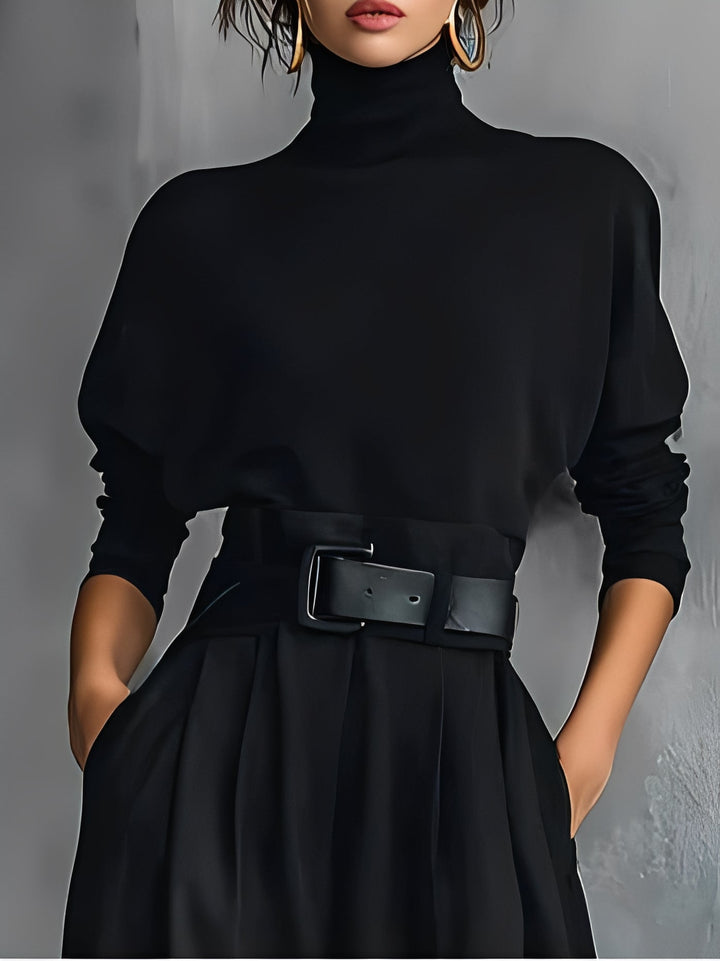Maria – set with a turtleneck and straight pants