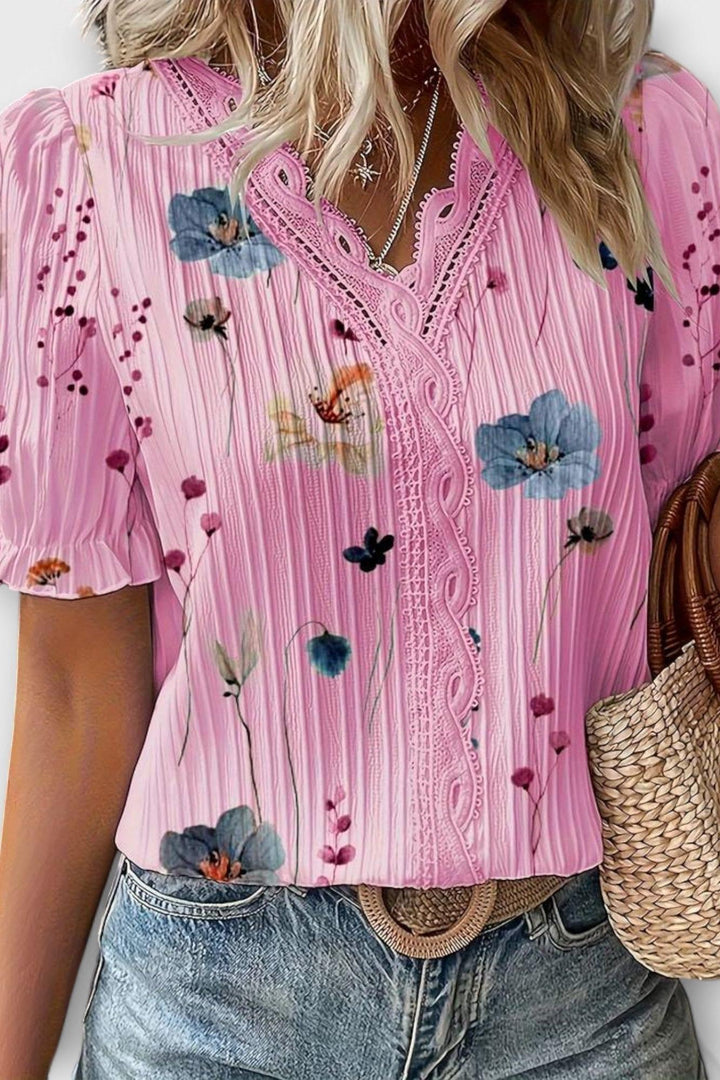 Bruna - Stylish top with a V-neck in the shape of a heart