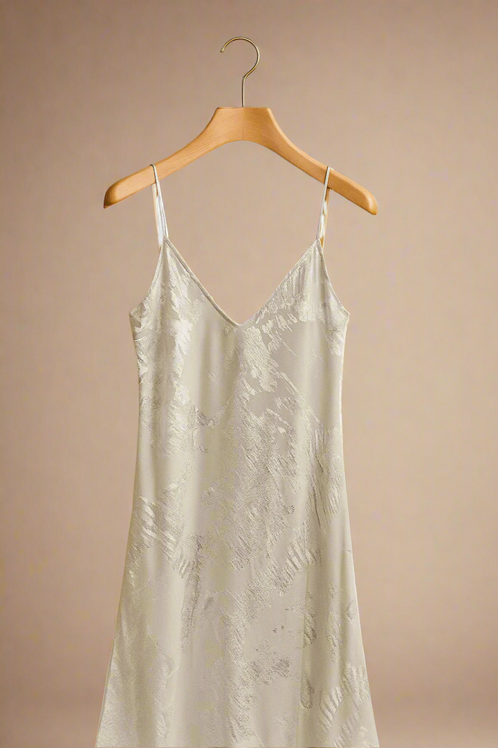 Dream Dress | Silky Elegance + Floating Comfort