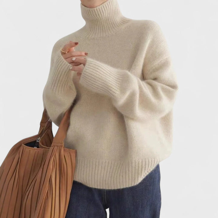 Isabella - High Collar Made of Cashmere