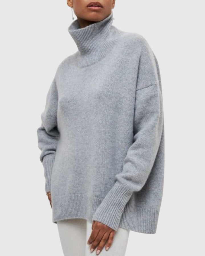Ivana - Elegant Turtleneck
