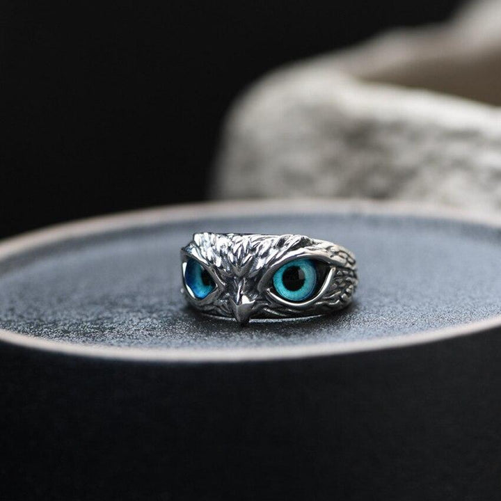 Adjustable owl of luck ring made of silver and opal