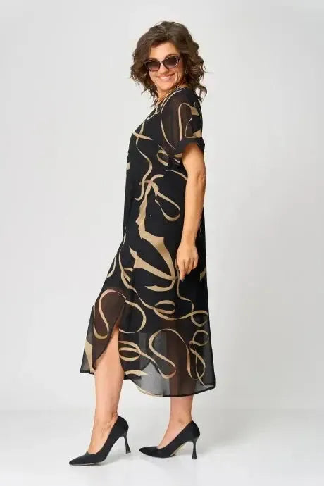 Light dress with V-neck