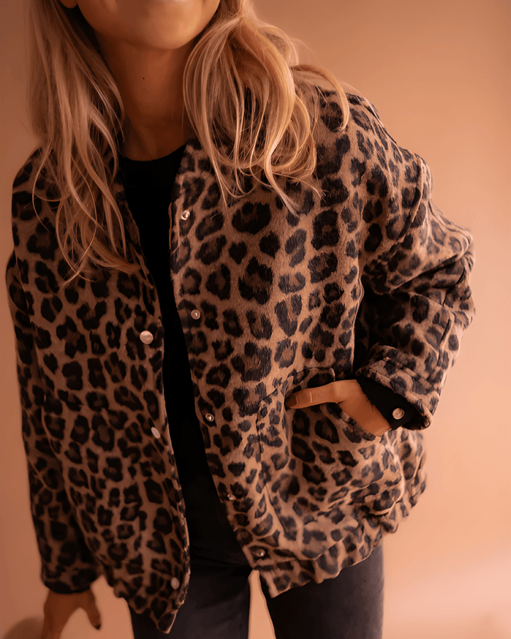 Leona – Leopard bomber