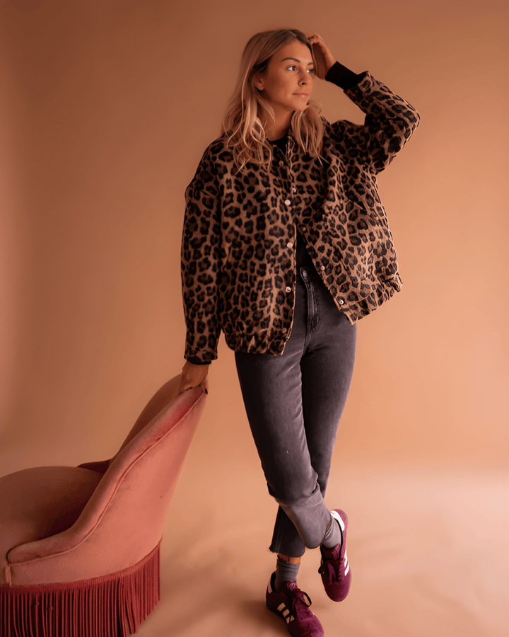 Leona – Leopard bomber