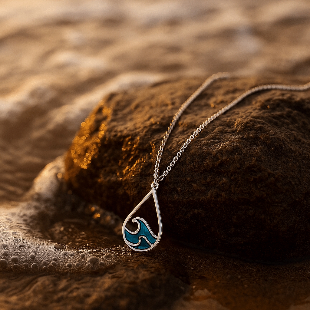 Avelia Necklace