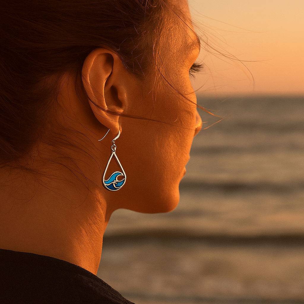 Earrings in the shape of a dove