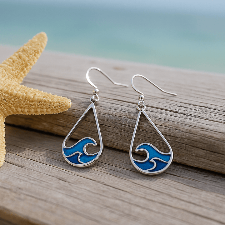 Earrings in the shape of a dove