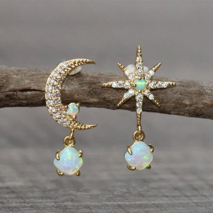 Earrings made of natural pearls