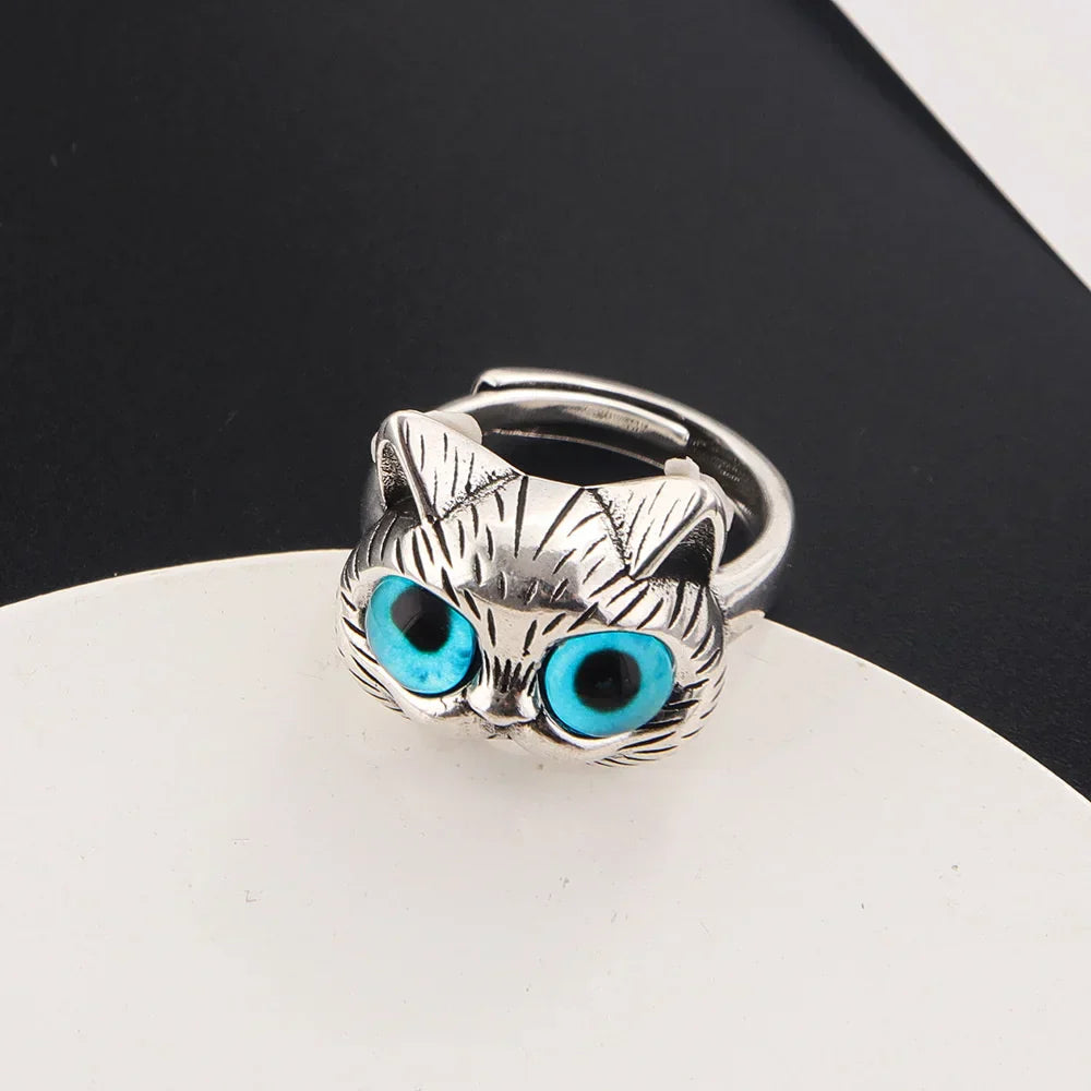 Cat Ring with Blue Eyes – Vintage Silver Ring for Cat Lovers