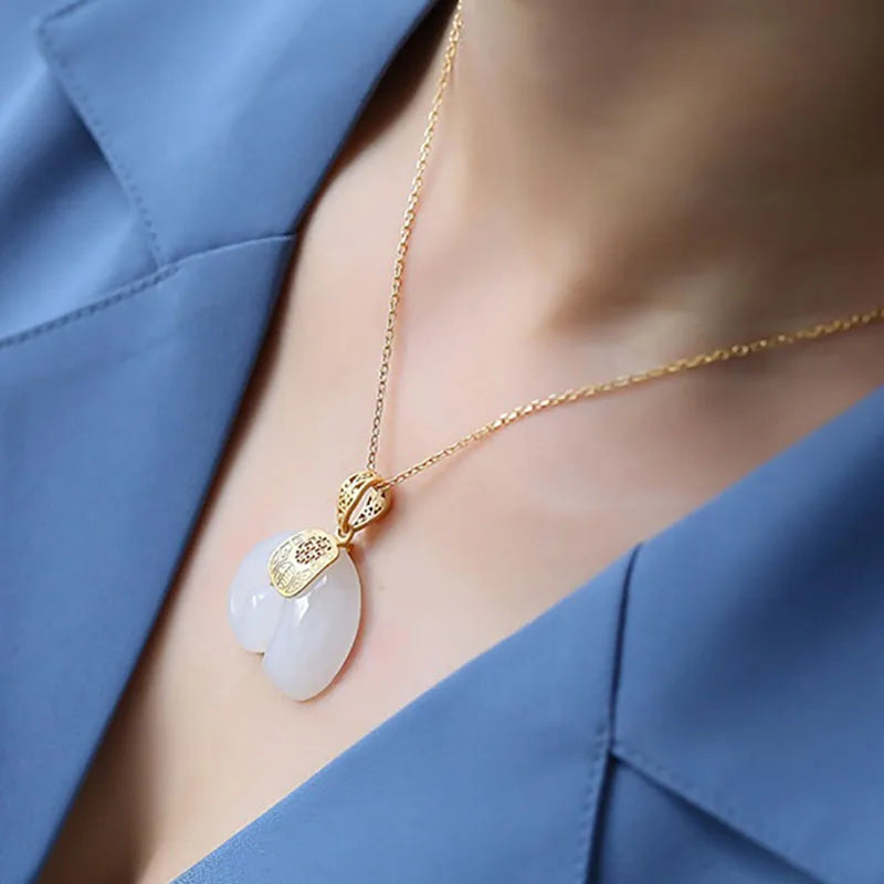 Jade Hetian Elephant-Shaped Pendant Necklace – 18K Gold-Plated Chain for Women