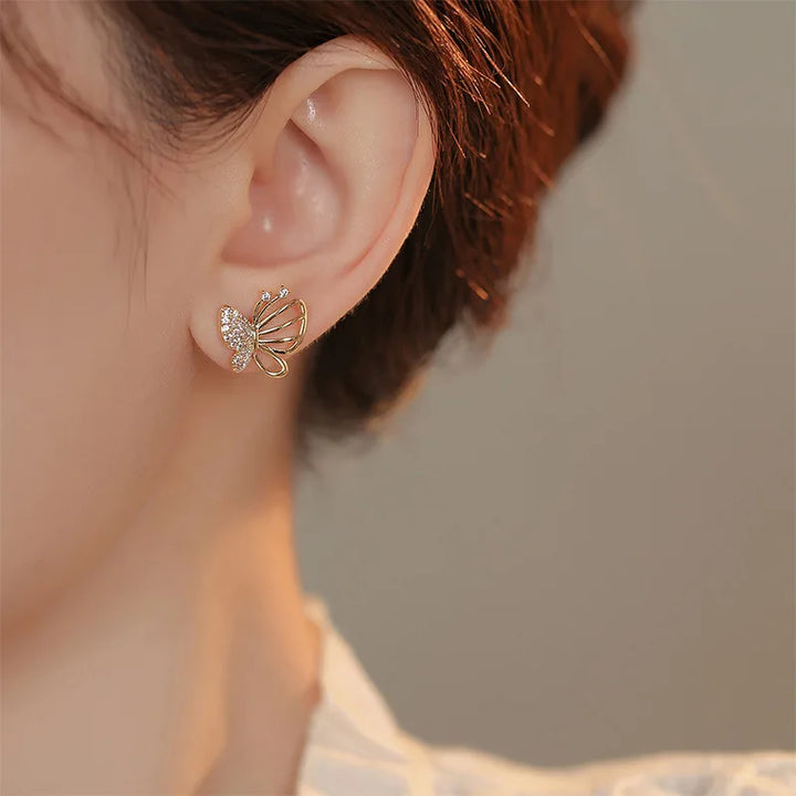 Elegant Stud Earrings with Zirconia in the Shape of a Butterfly