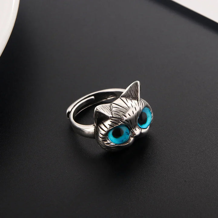 Cat Ring with Blue Eyes – Vintage Silver Ring for Cat Lovers