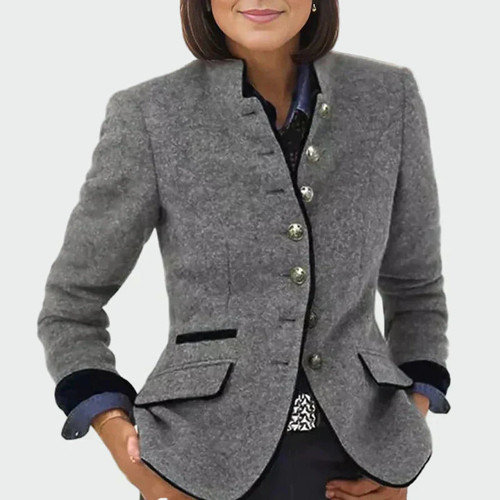 Elegantní krátká bunda s kapsami