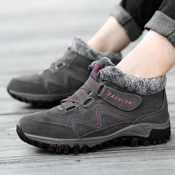 Stabilizing winter hiking shoes
