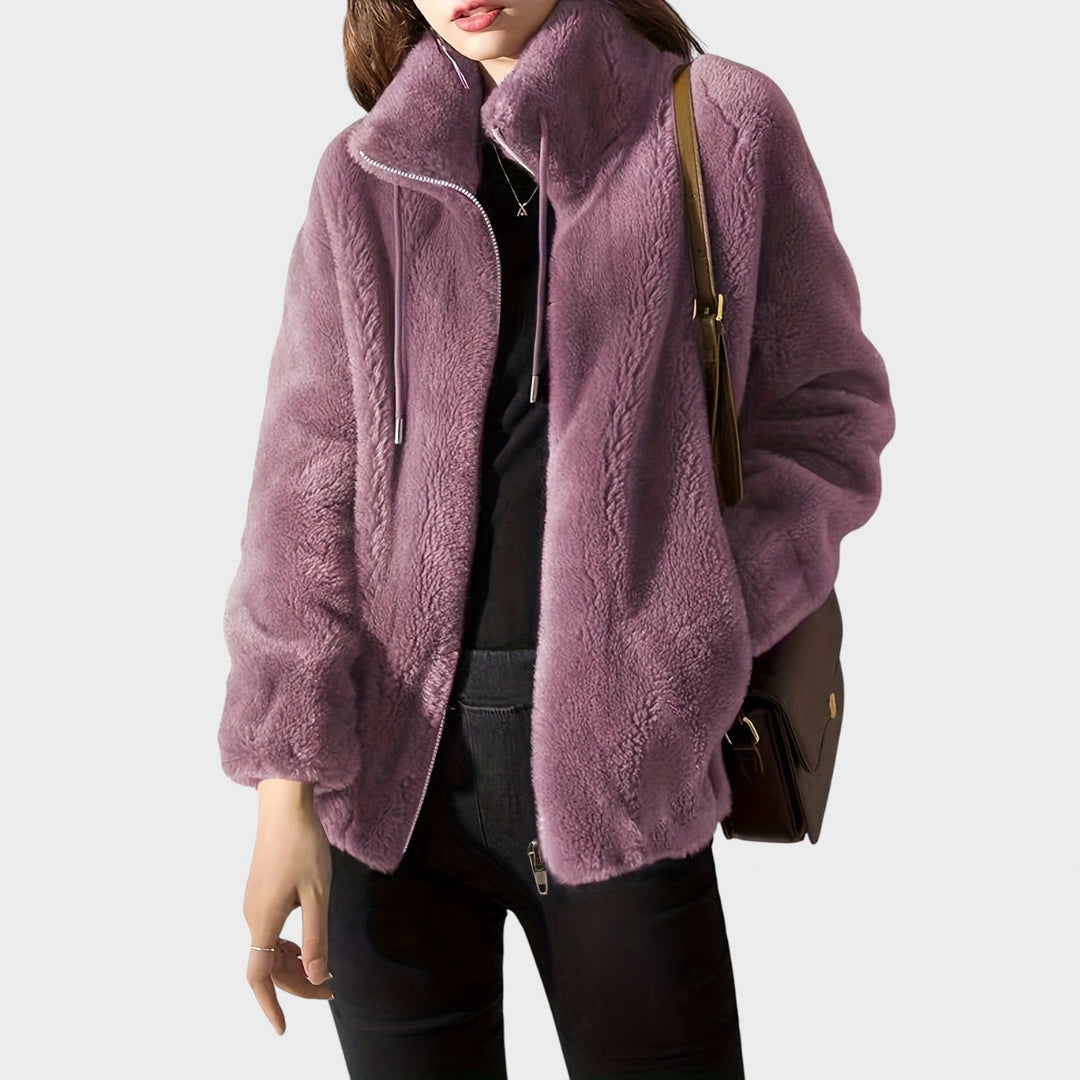 Avelora - Comfortable Zip-Up Hoodie