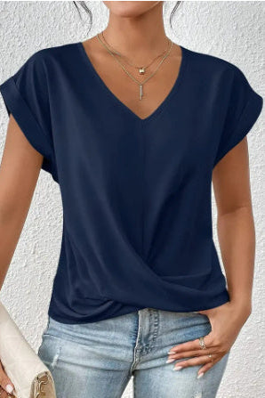 Freja | Elegant blouse with details