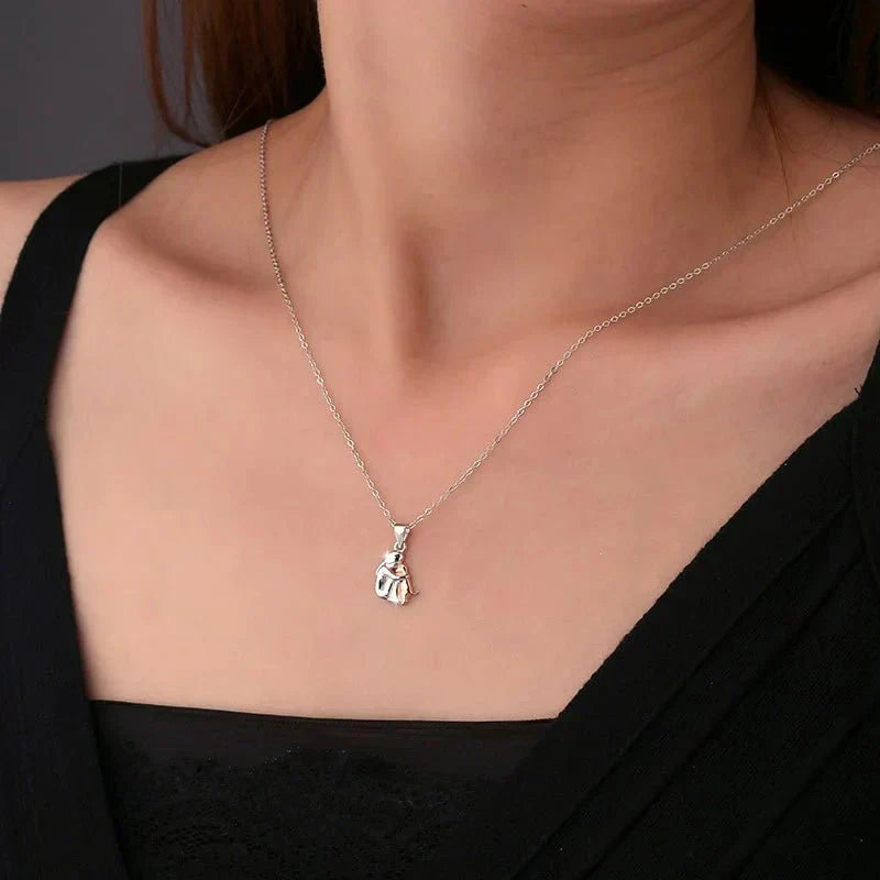 Necklace with Hug pendant and free earrings – Limited offer