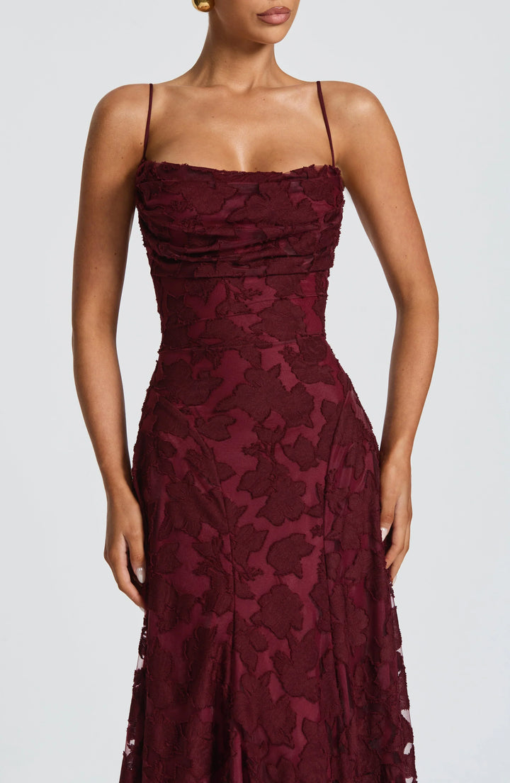 Elegancka Sukienka Lillia™ Maxi
