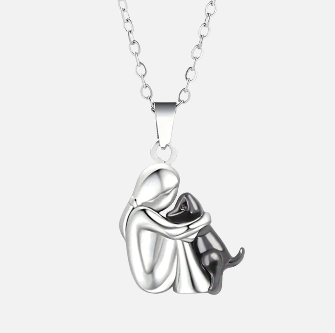 Naszyjnik z zawieszką Hug