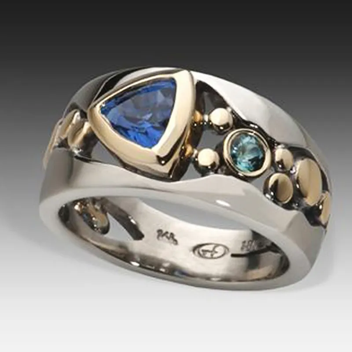 Vintage silver ring with blue crystal