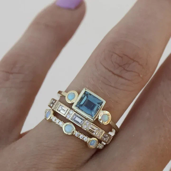 Vintage ring set with blue zircon