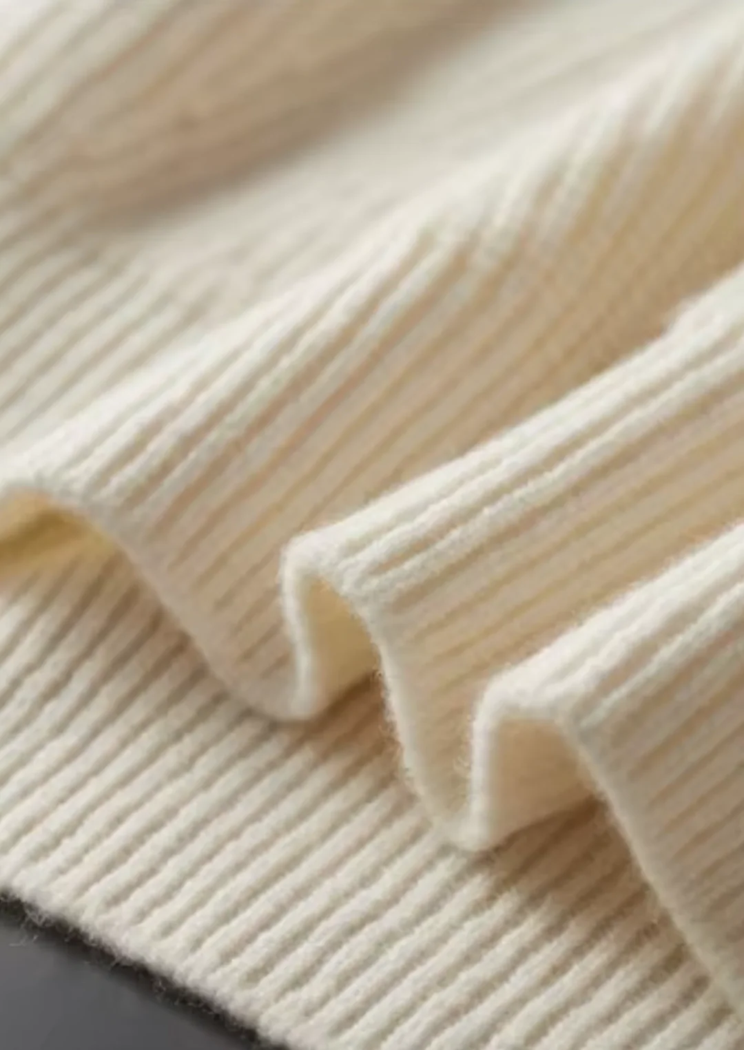 Pure Merino Wool Ribbed Quarter-Zip