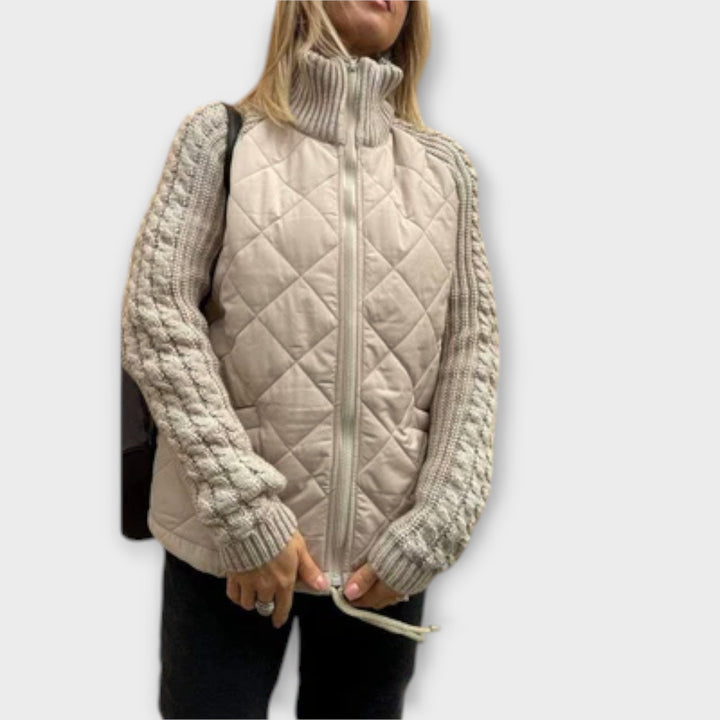 Valerie – Jacket with High Demands