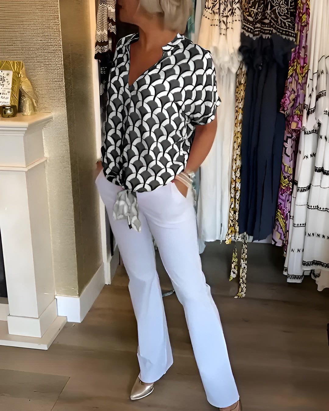 LEONTINE™ BLOUSE | Light and elegant – your new summer favorite