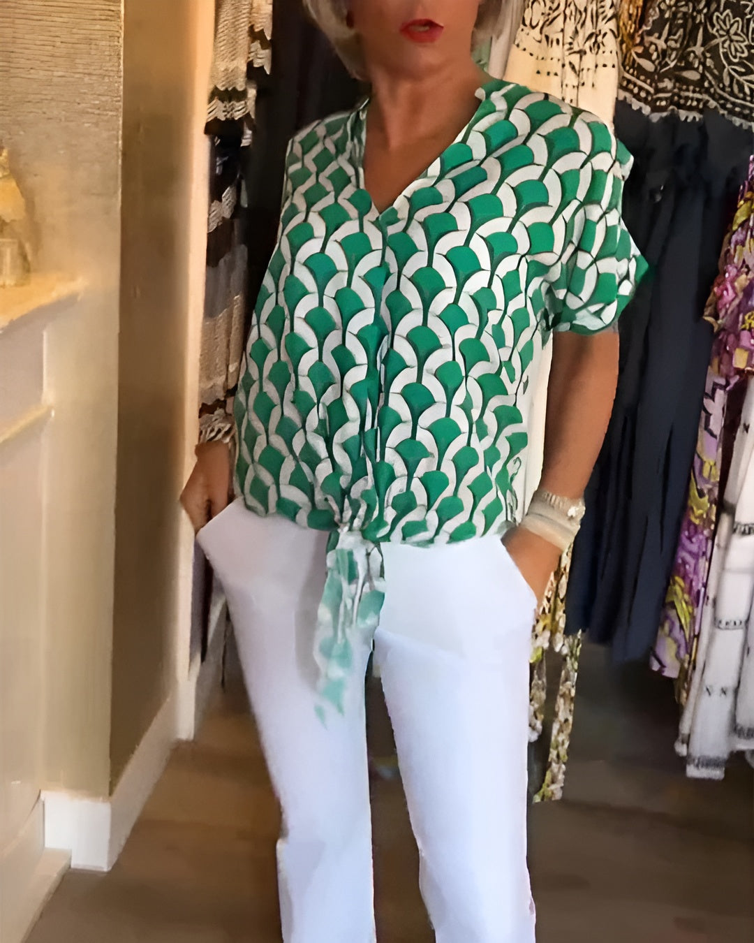 LEONTINE™ BLOUSE | Light and elegant – your new summer favorite