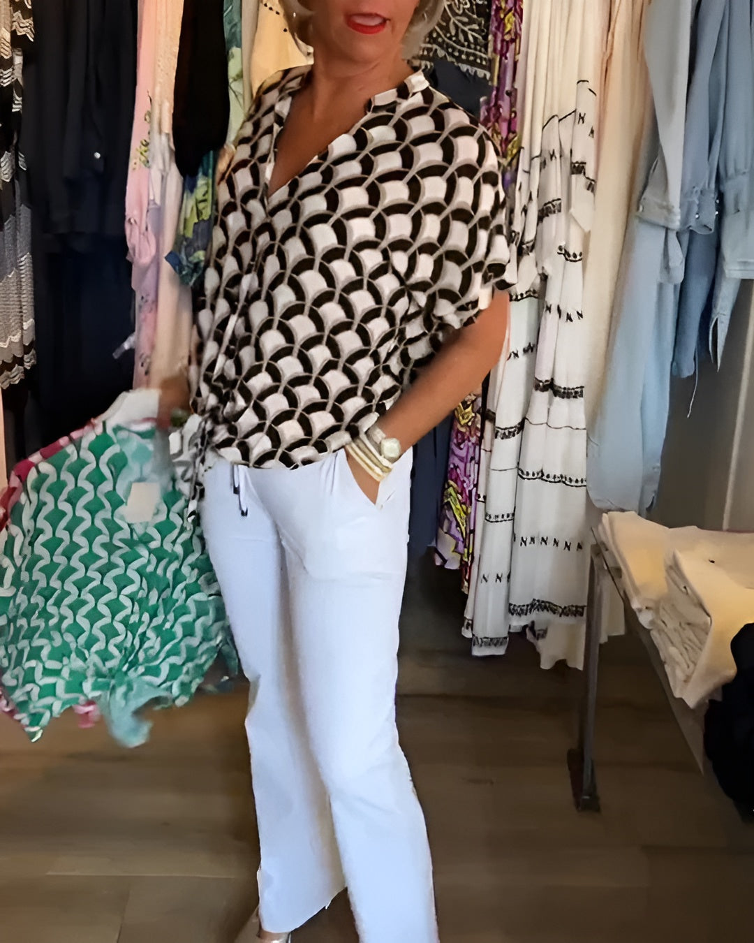 LEONTINE™ BLOUSE | Light and elegant – your new summer favorite