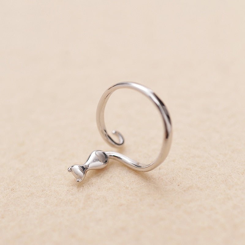 Lovely ring with cat in stainless steel